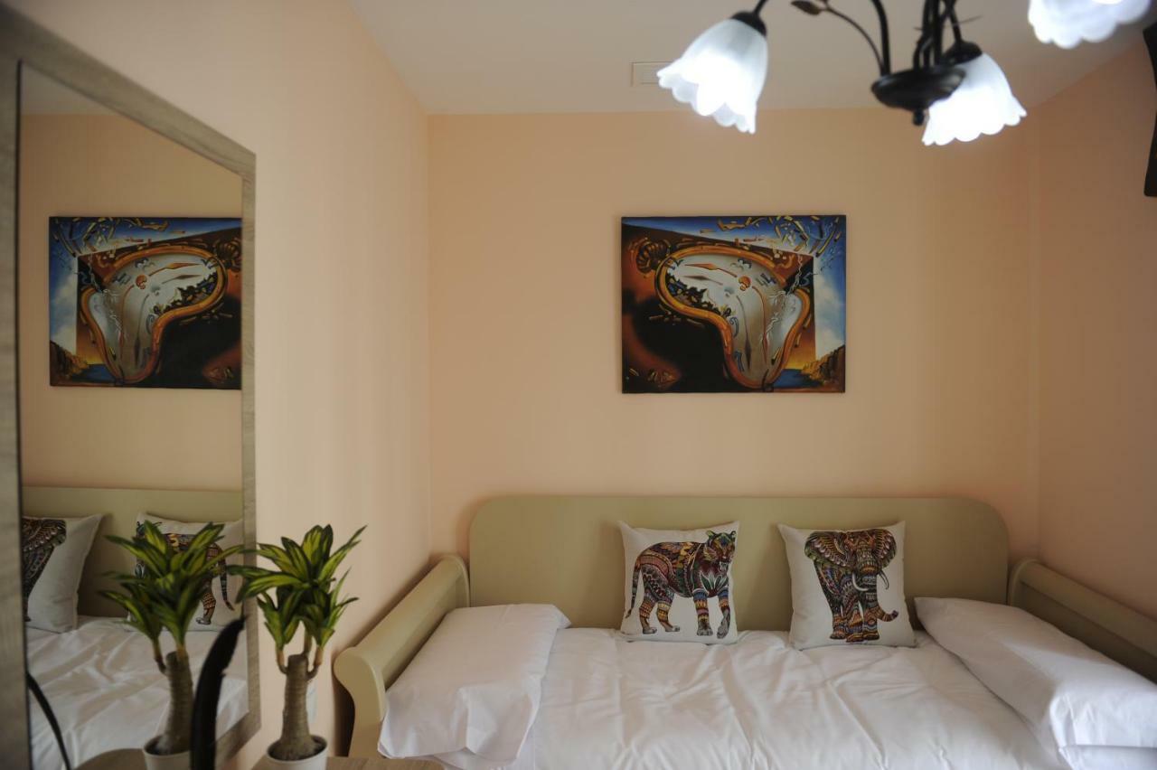 Hotel Retiro del Teatro Almagro Esterno foto