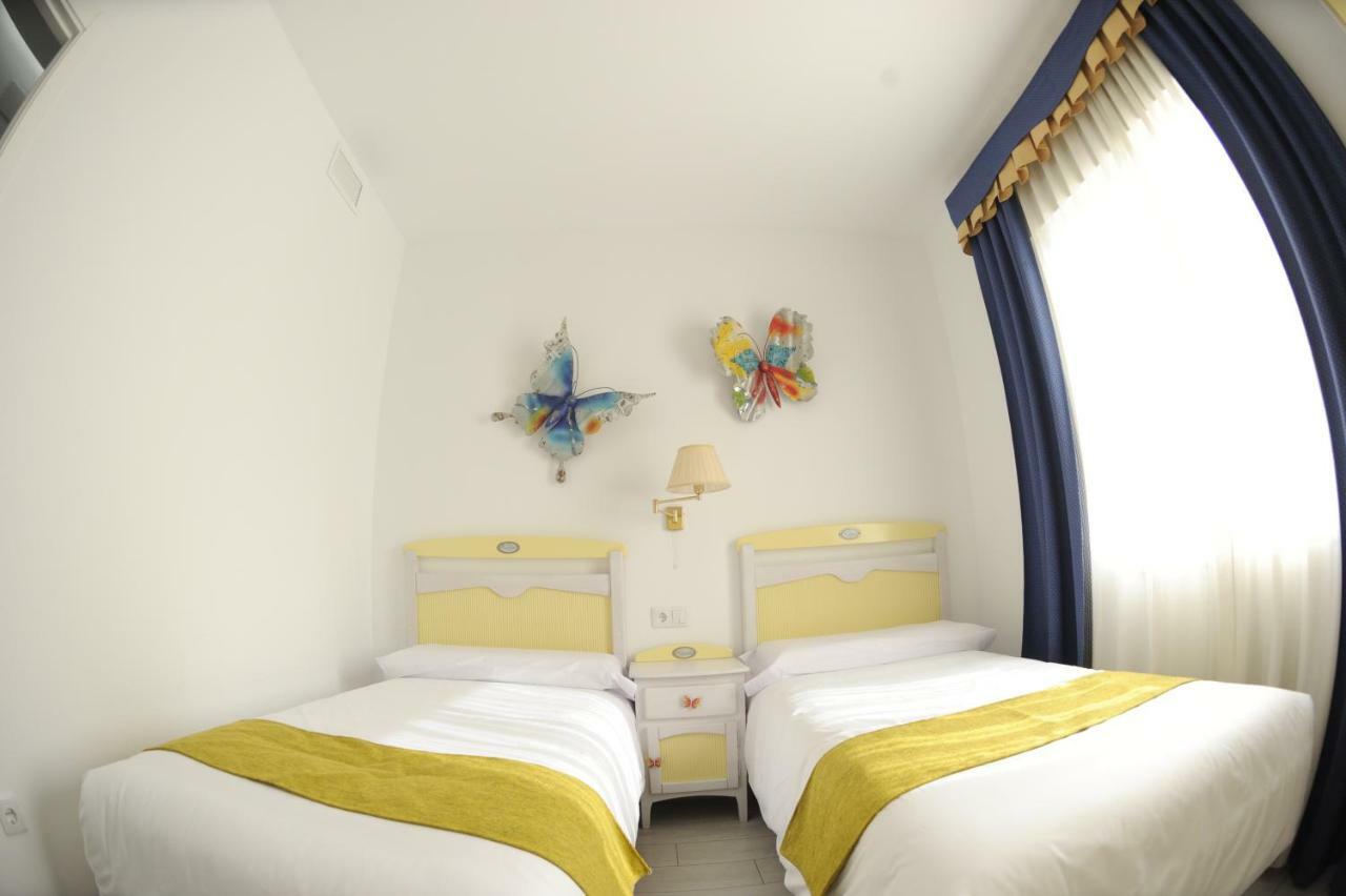 Hotel Retiro del Teatro Almagro Esterno foto
